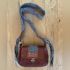 Leather Handbag Artisanal Black & White strap, Handmade